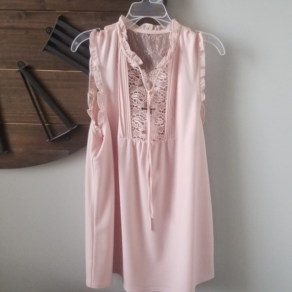 Womens pale pink lace top